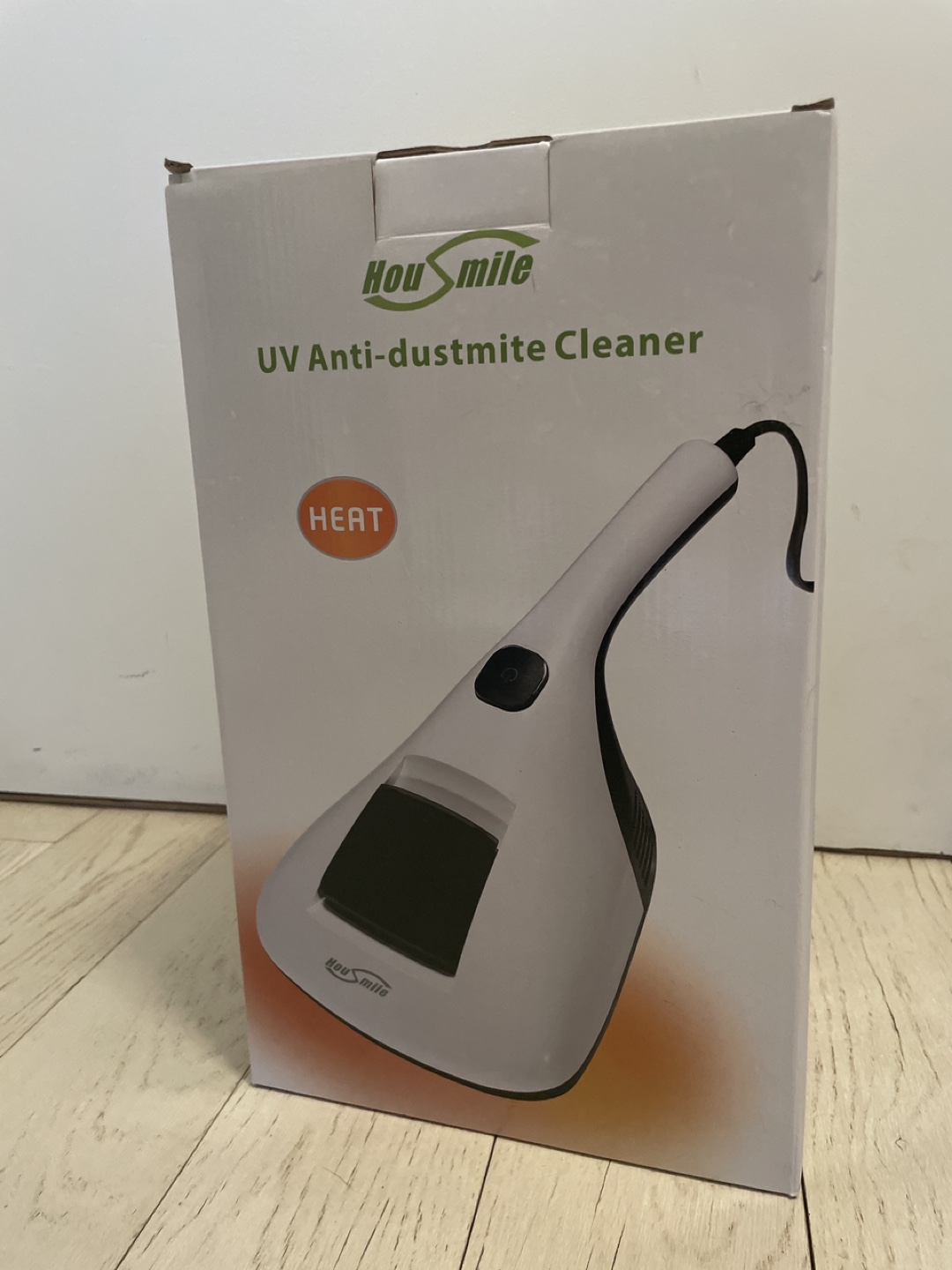 handheld UV vacuum cleaner