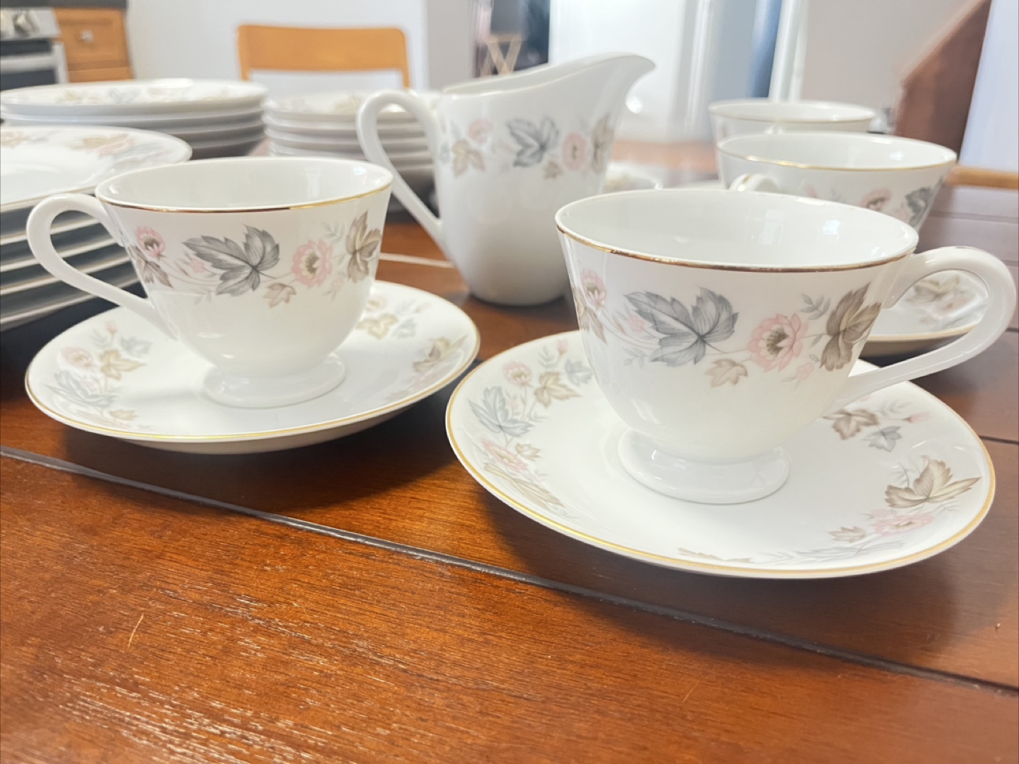Vintage Fine Dinnerware Set - photo 4