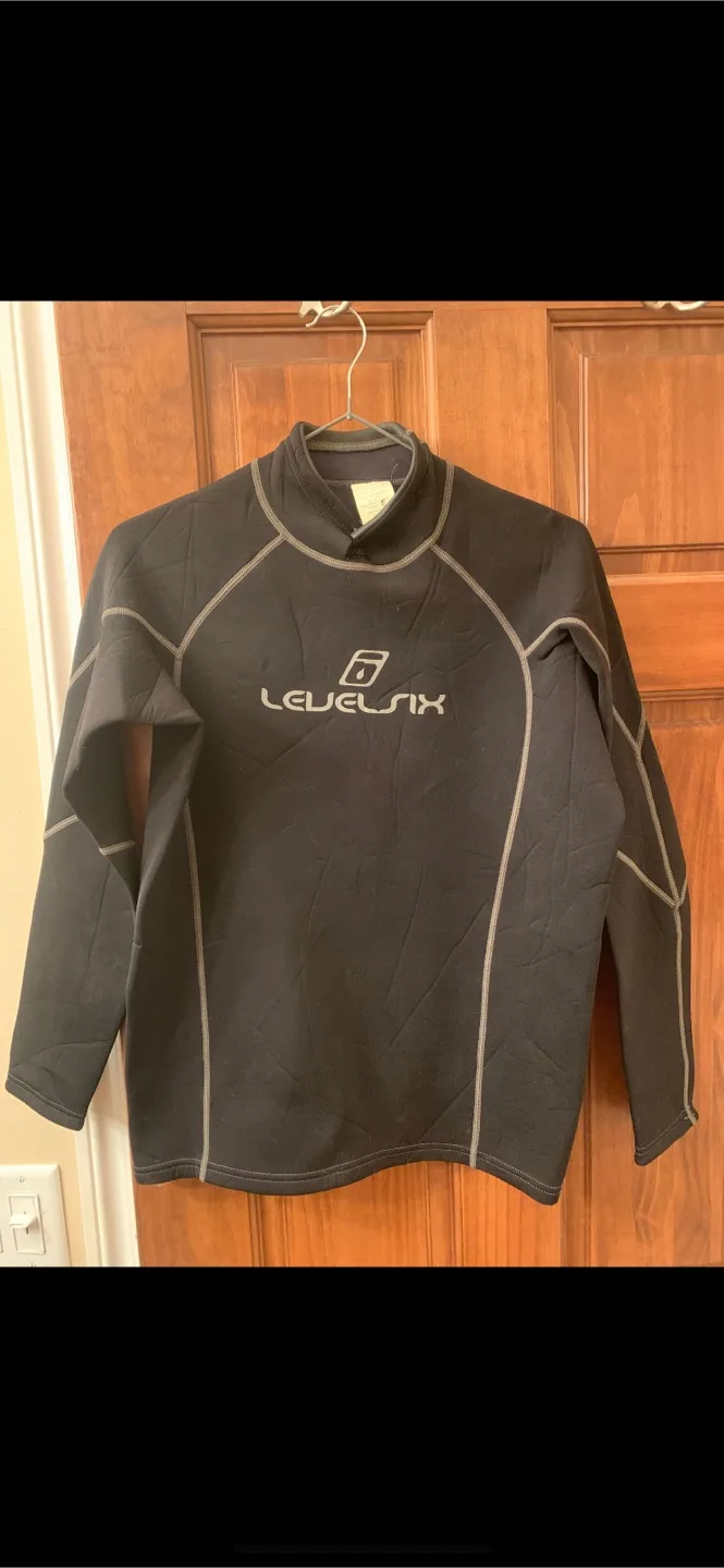 Level Six Men's Black Neoprene Top - Size Small thumbnail