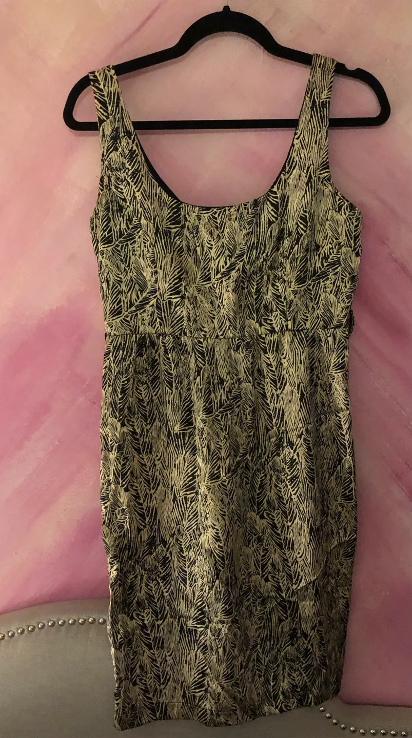 Gold and Black Sleeveless Dress 🧡 image indicator(2)