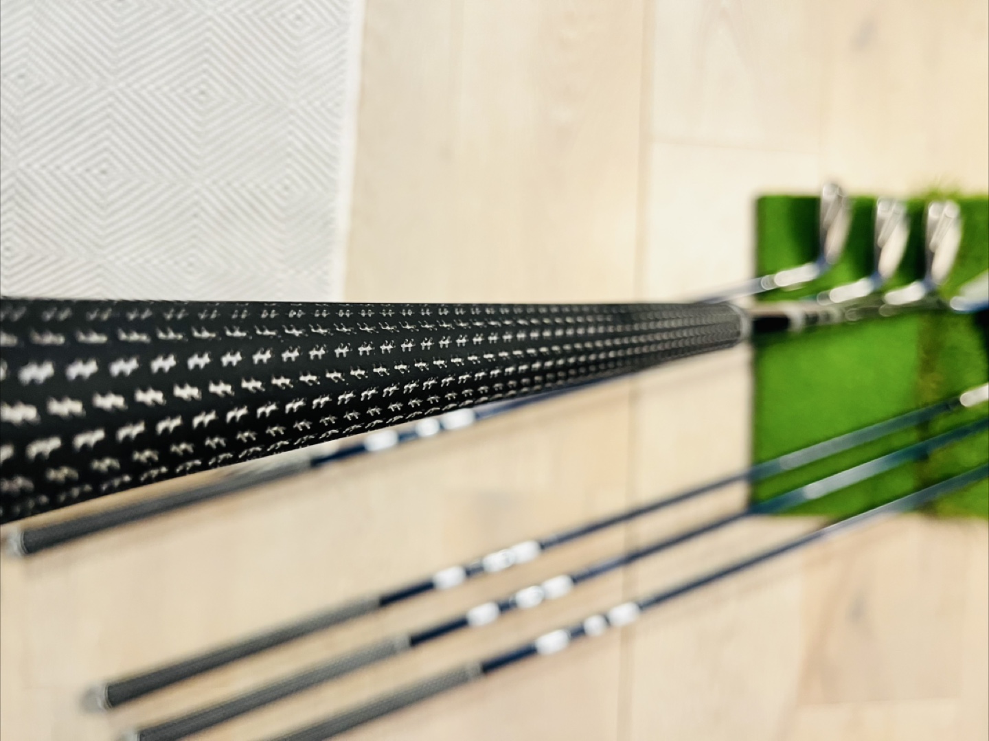 TaylorMade Sim2 Max irons set - photo 4
