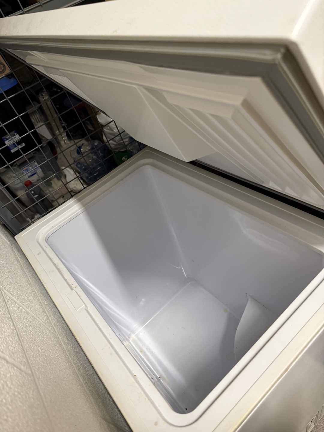 Chest Freezer 7 cu - photo 4