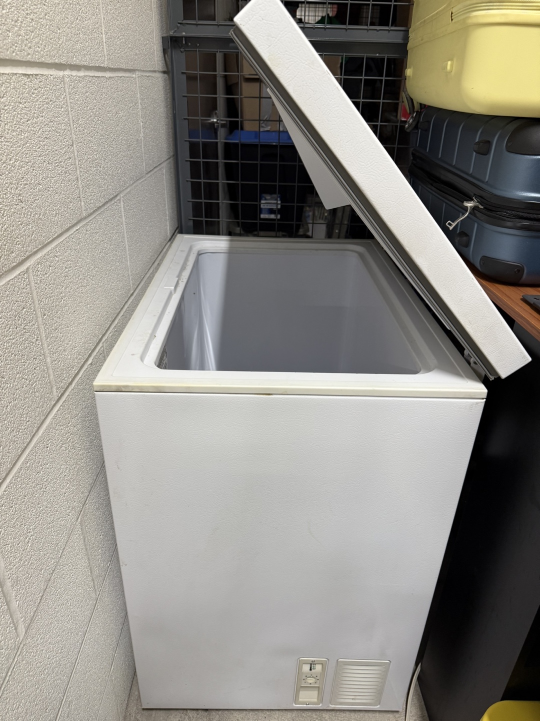 Chest Freezer 7 cu - photo 3