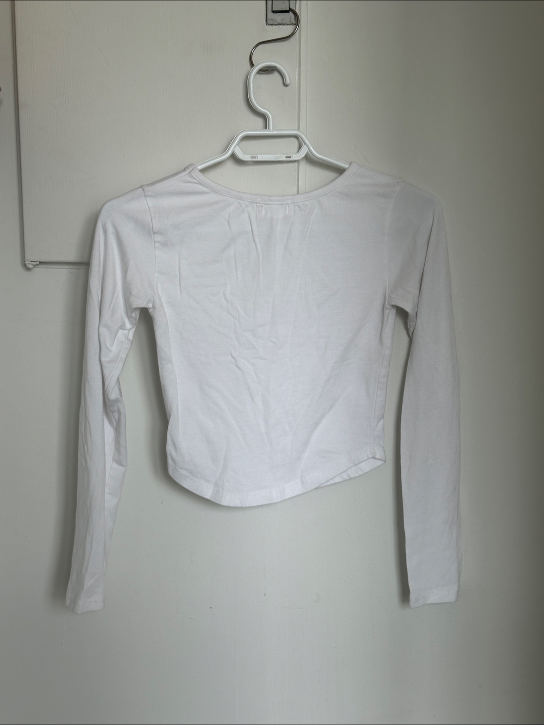 White cropped long sleeve shirt - photo 2