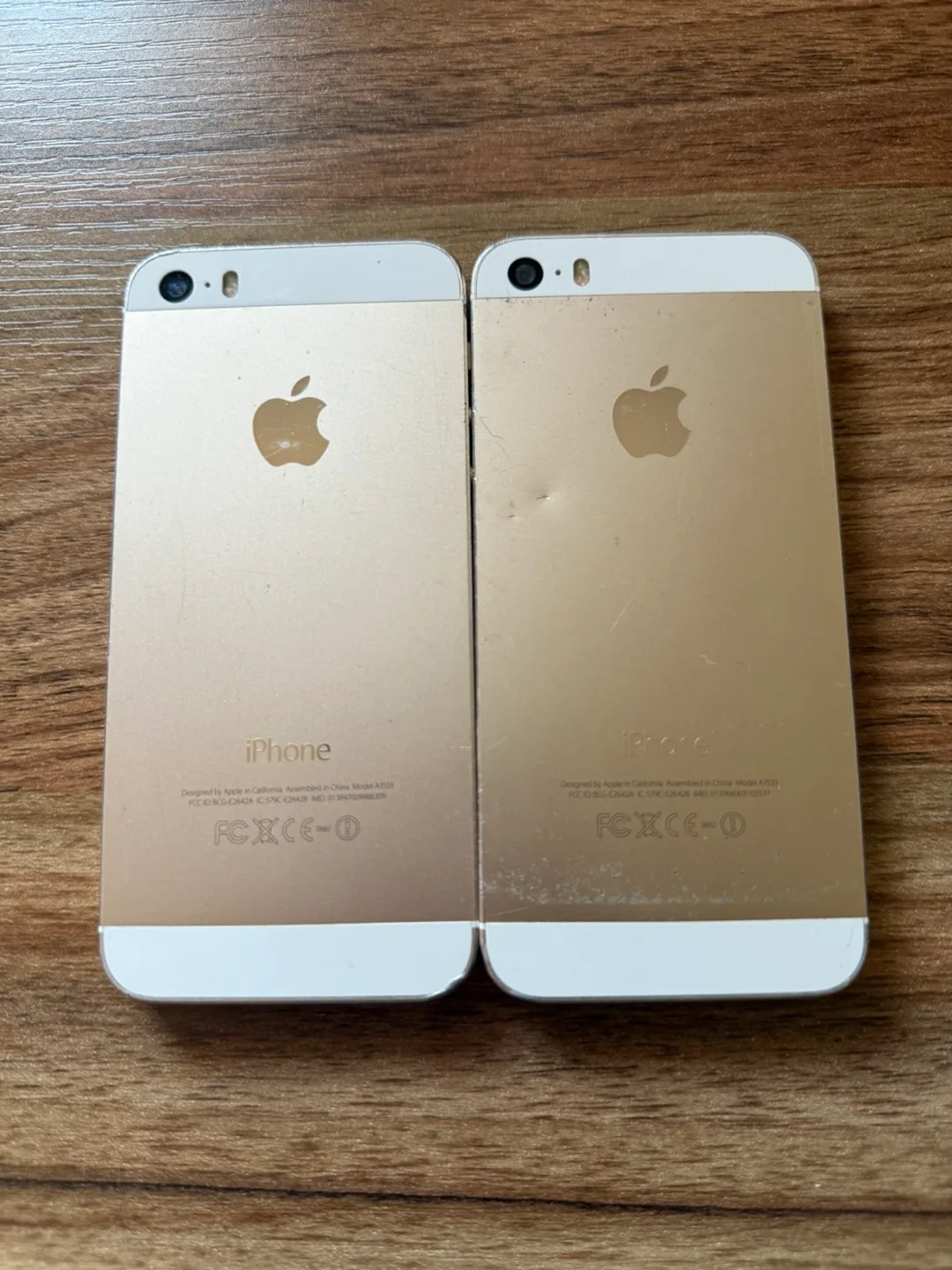 Two Damaged iPhones 5s for Parts or Repair thumbnail