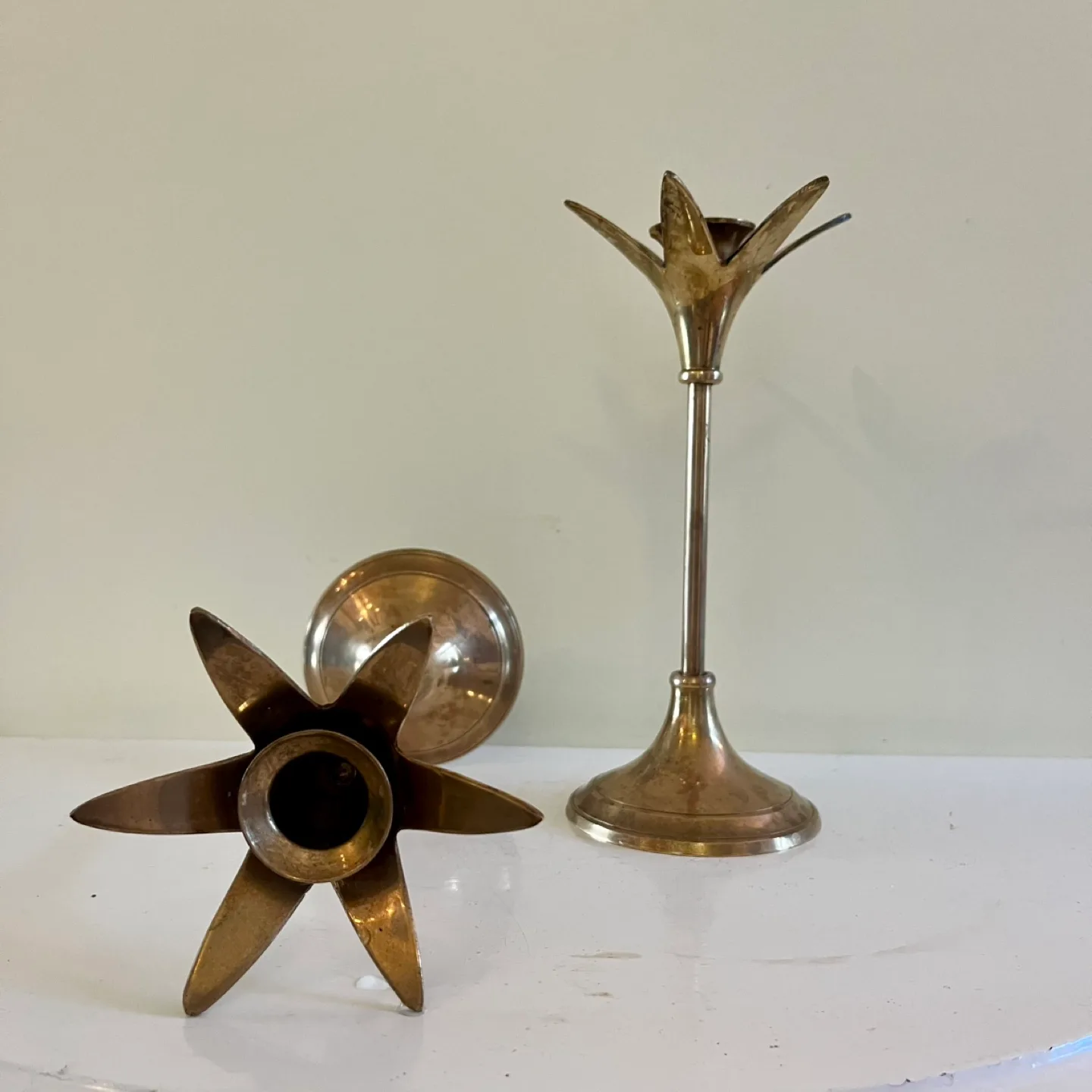 🌟 Stunning MCM Brass Candlesticks thumbnail