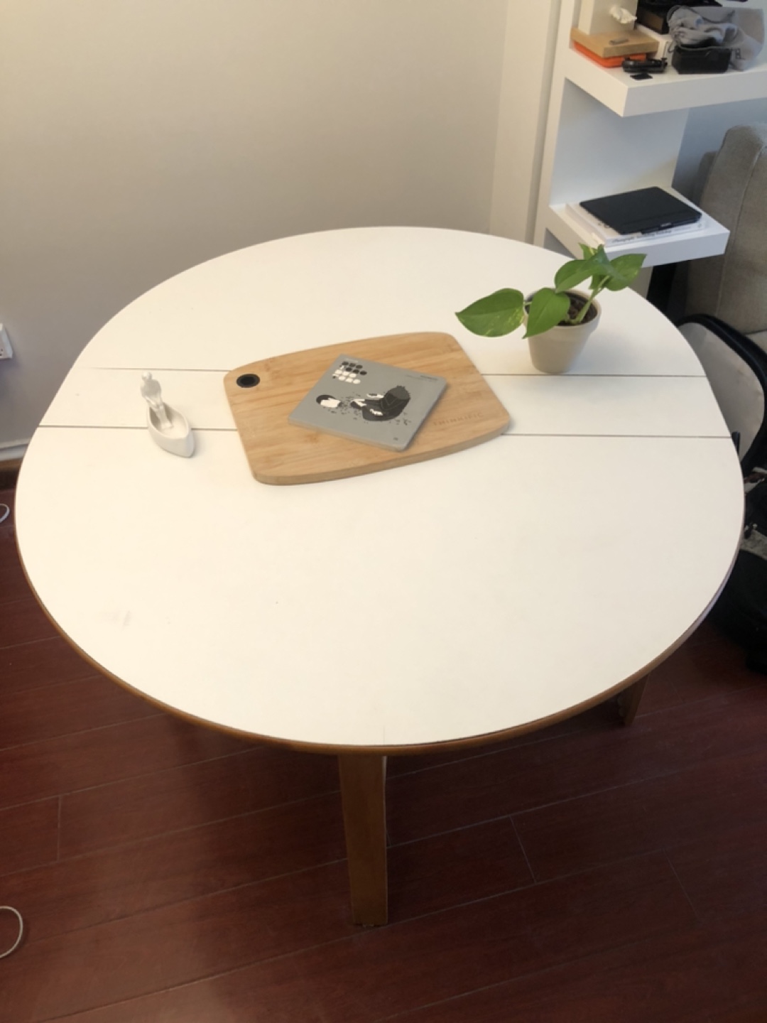 Foldable dinner table 🧡