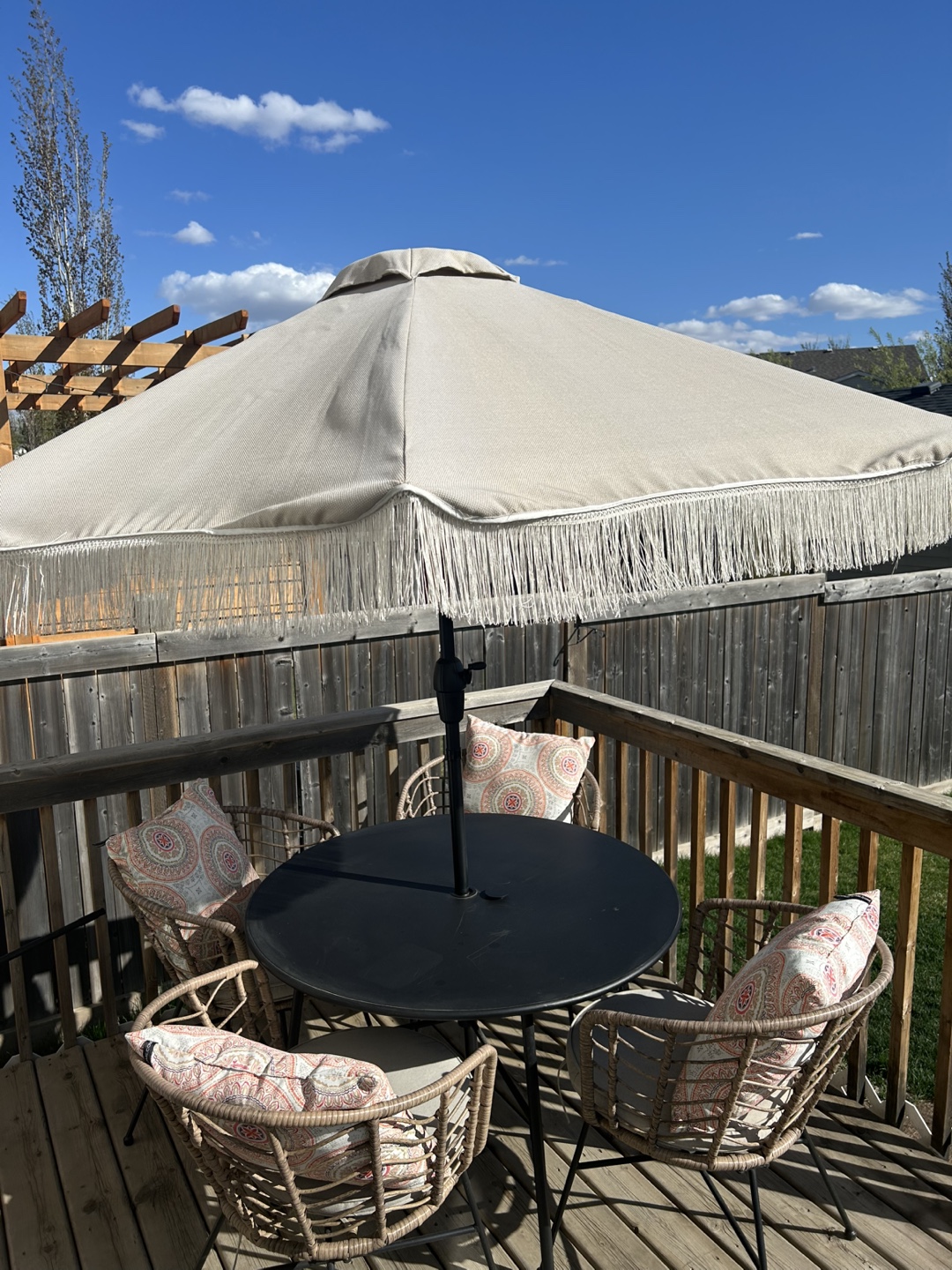 Outdoor Patio Set with Fringe Umbrella