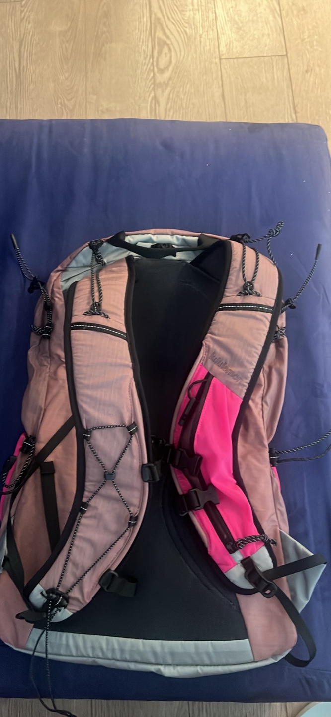 Hiking backpack - photo 2