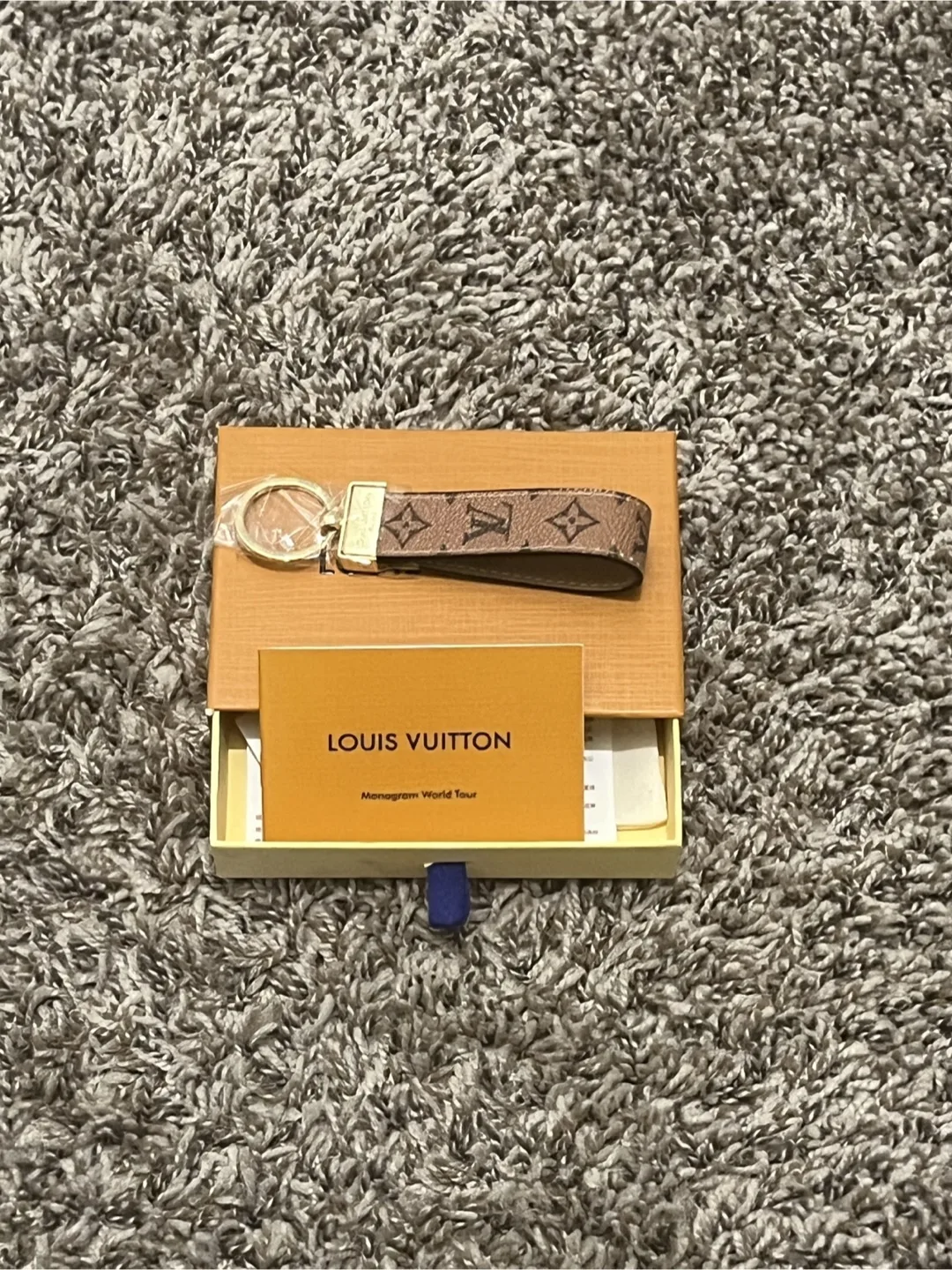 ‼️VENDORS OF ALL SORTS‼️Sp5der, Denim Tears, Essentials image indicator(6)