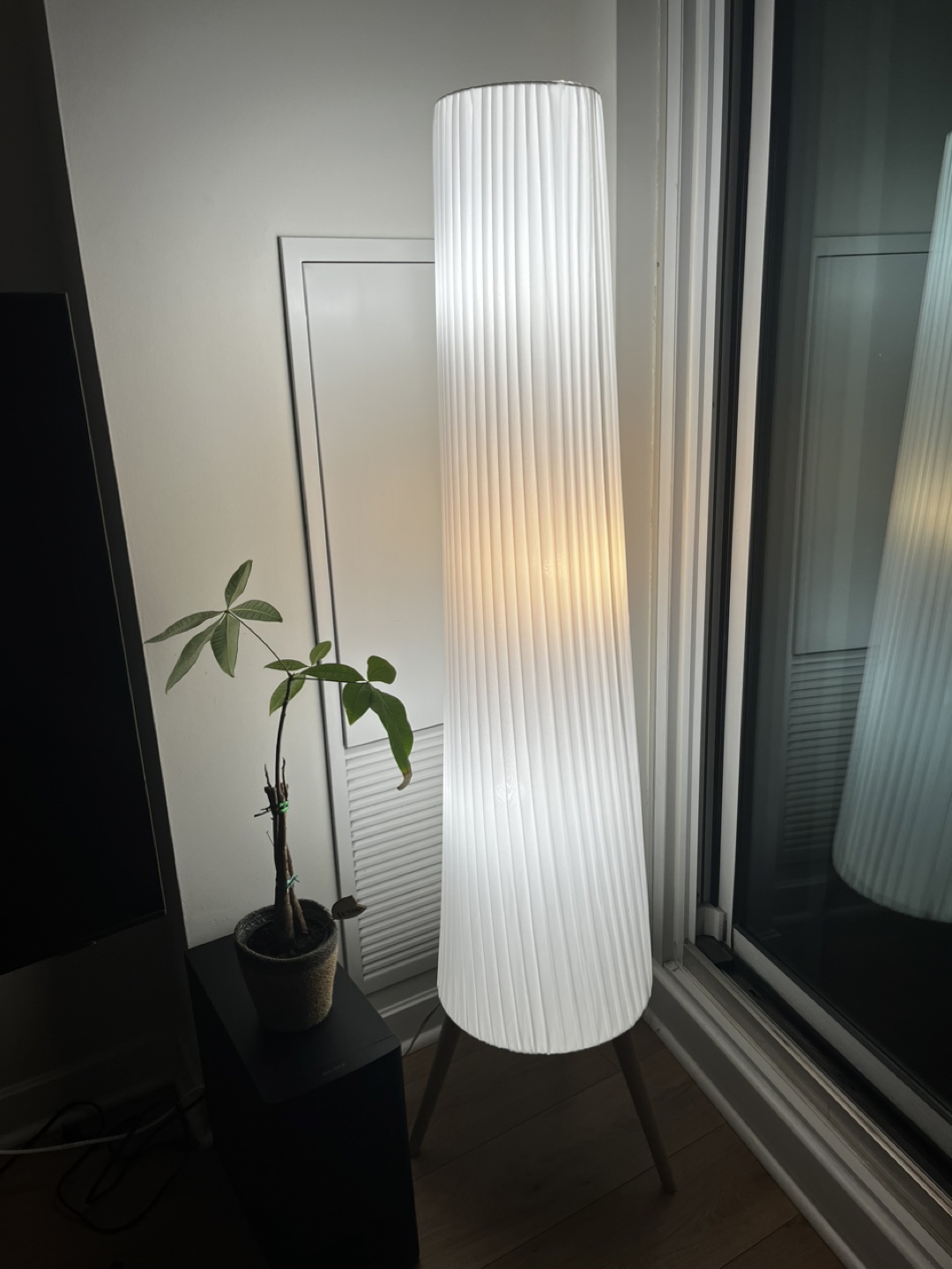 ***MOVING SALE*** IKEA FADO Floor Lamp - photo 2