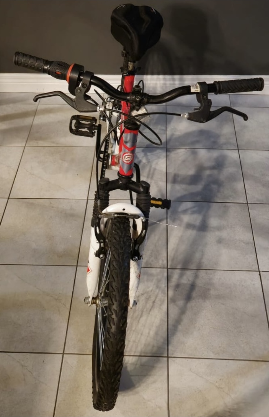 Kids' Momentum Supercycle 24" Mountain Bike NEEDS GONE ASAP - photo 3