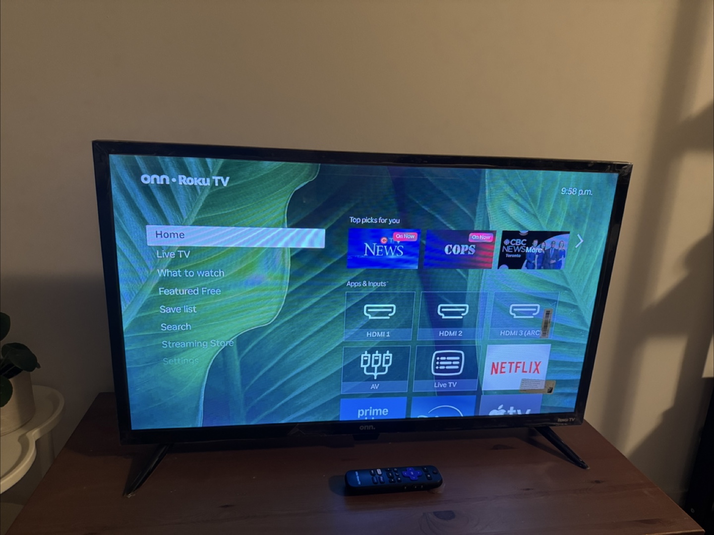 ONN 32 inch Roku Smart TV