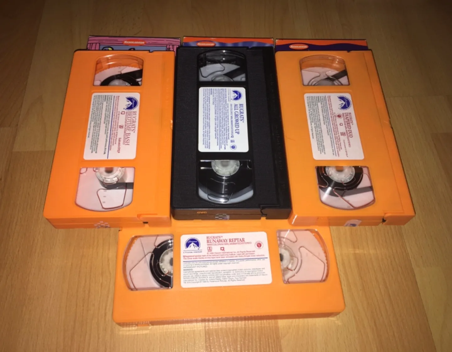 Four Rugrats VHS tapes image indicator(2)