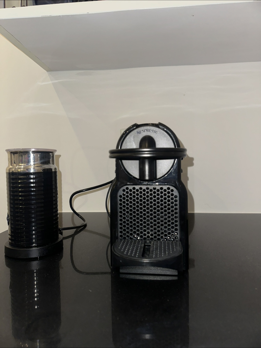 Nespresso by DeLonghi Coffee Espresso Machine with Milk Frother - photo 2