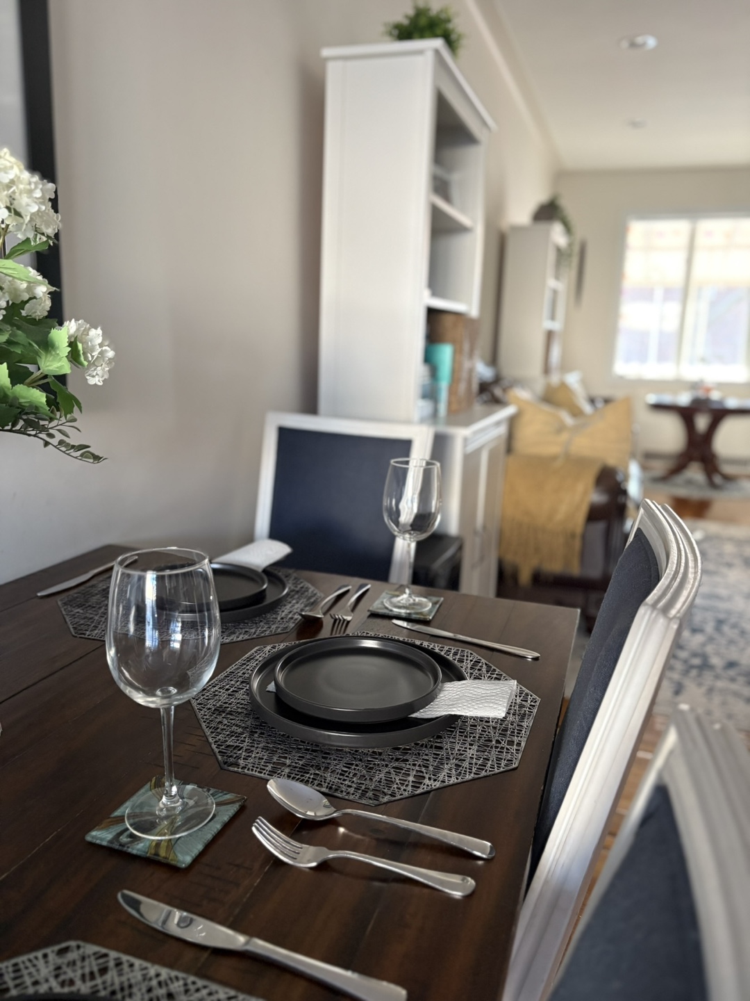 5ft x 3ft Dining Table Set - photo 3