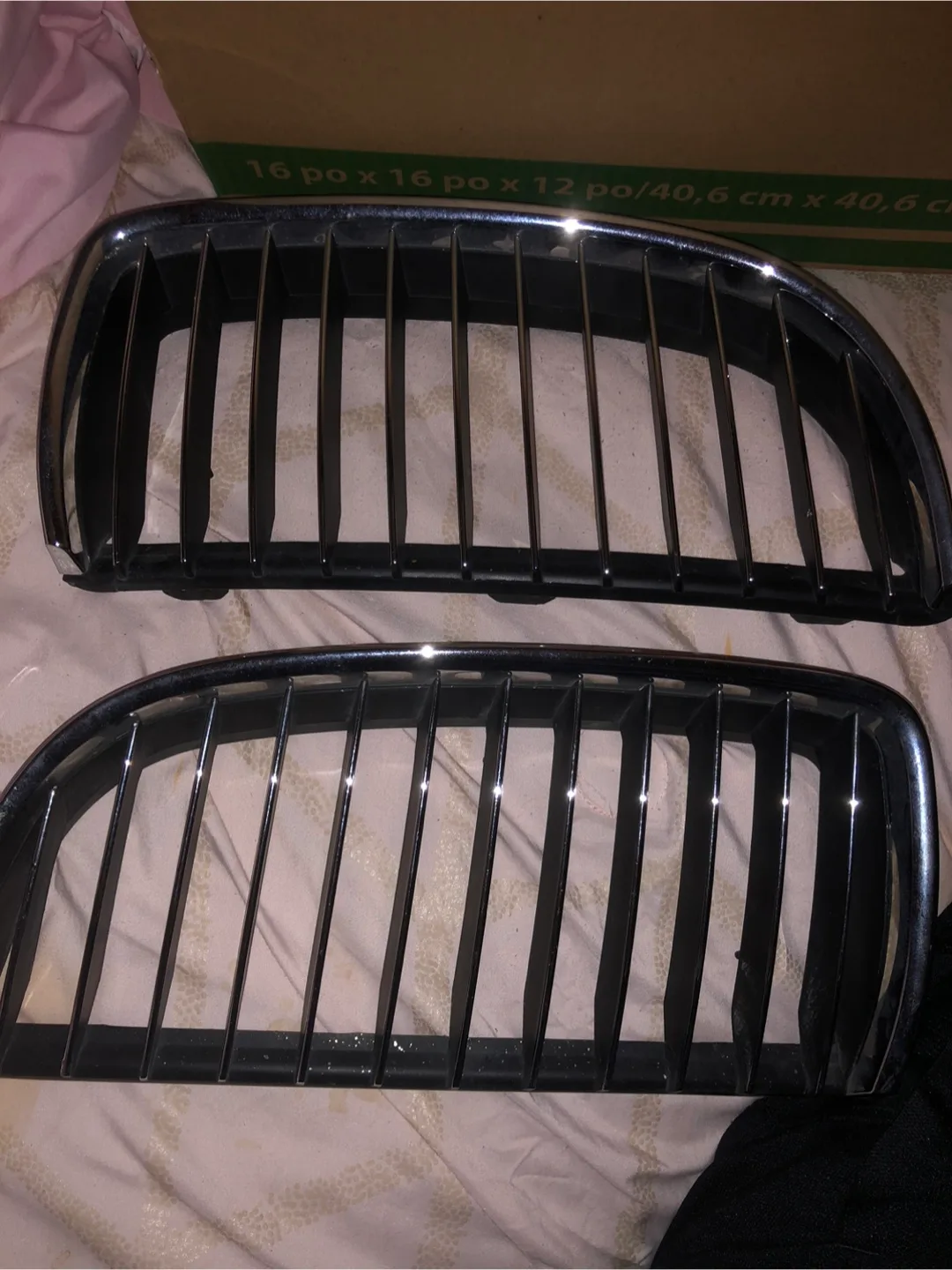 BMW Kidney Grilles E90 thumbnail
