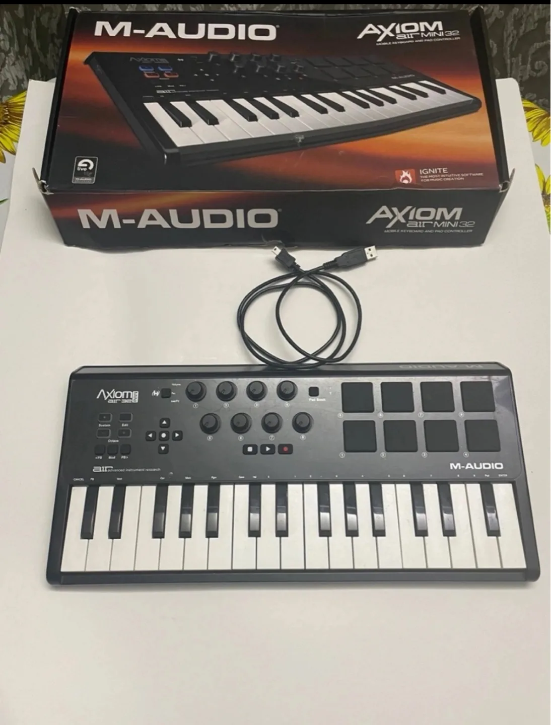 M-Audio Axiom Air Mini 32 Keyboard Controller 🧡 image indicator(3)