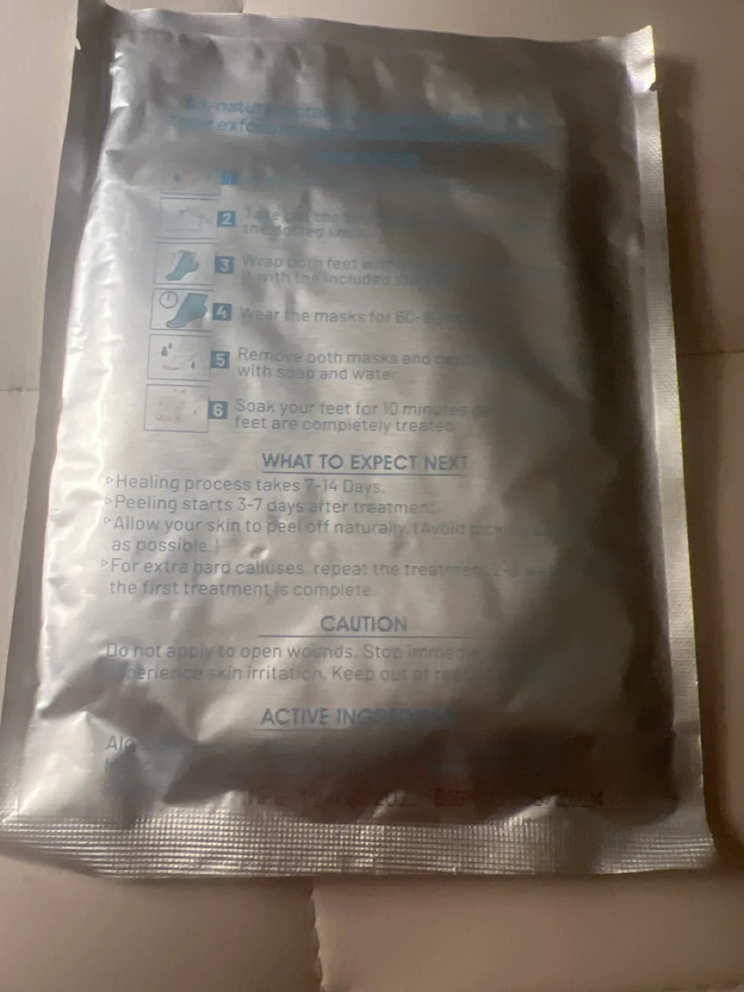 🧡Freedom Goods Exfoliating Foot Peel Mask - 1 Pair image indicator(2)