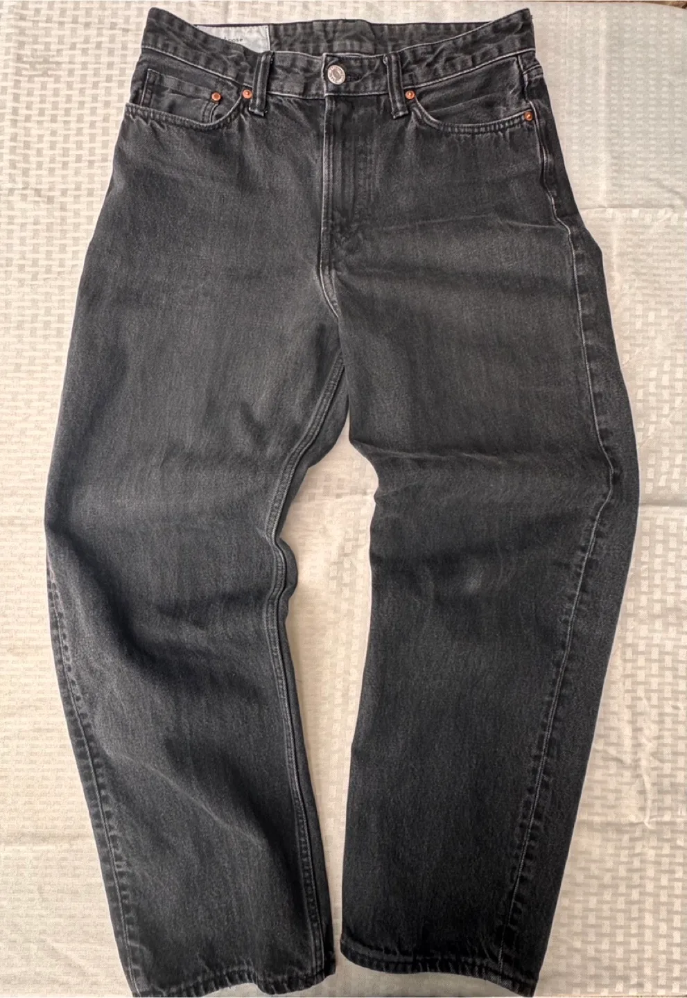 H&M Loose Ample Jeans - Size 28/32 thumbnail