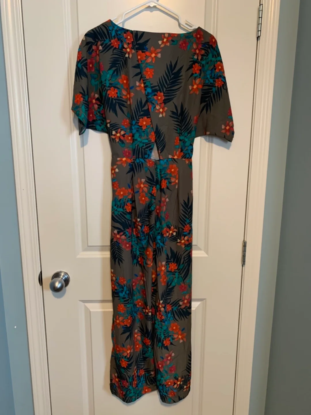Tristan Women's Size 6 Floral Jumpsuit thumbnail