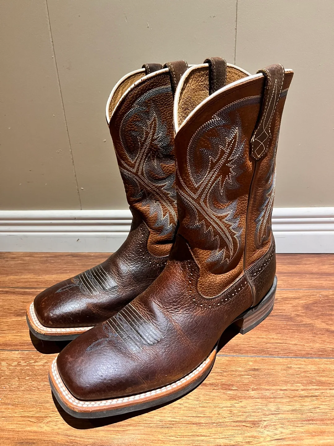 Ariat Men's Brown Leather Cowboy Boots