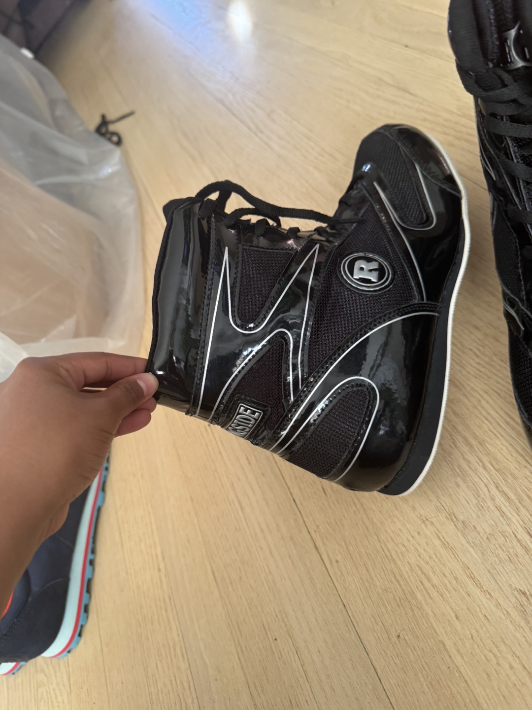 R Side Boxing Boots - Size 10 - photo 2