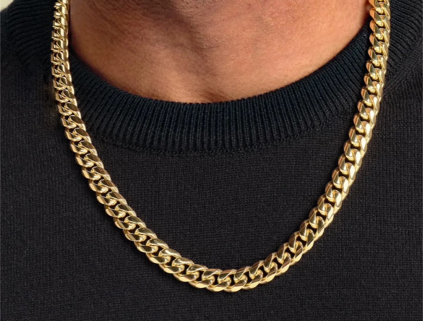 Coated in Pure 18 K Gold 22 inch , 10 MM Cuban link chain image indicator(7)