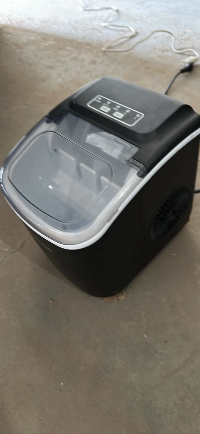 Hamilton Beach countertop ice maker thumbnail
