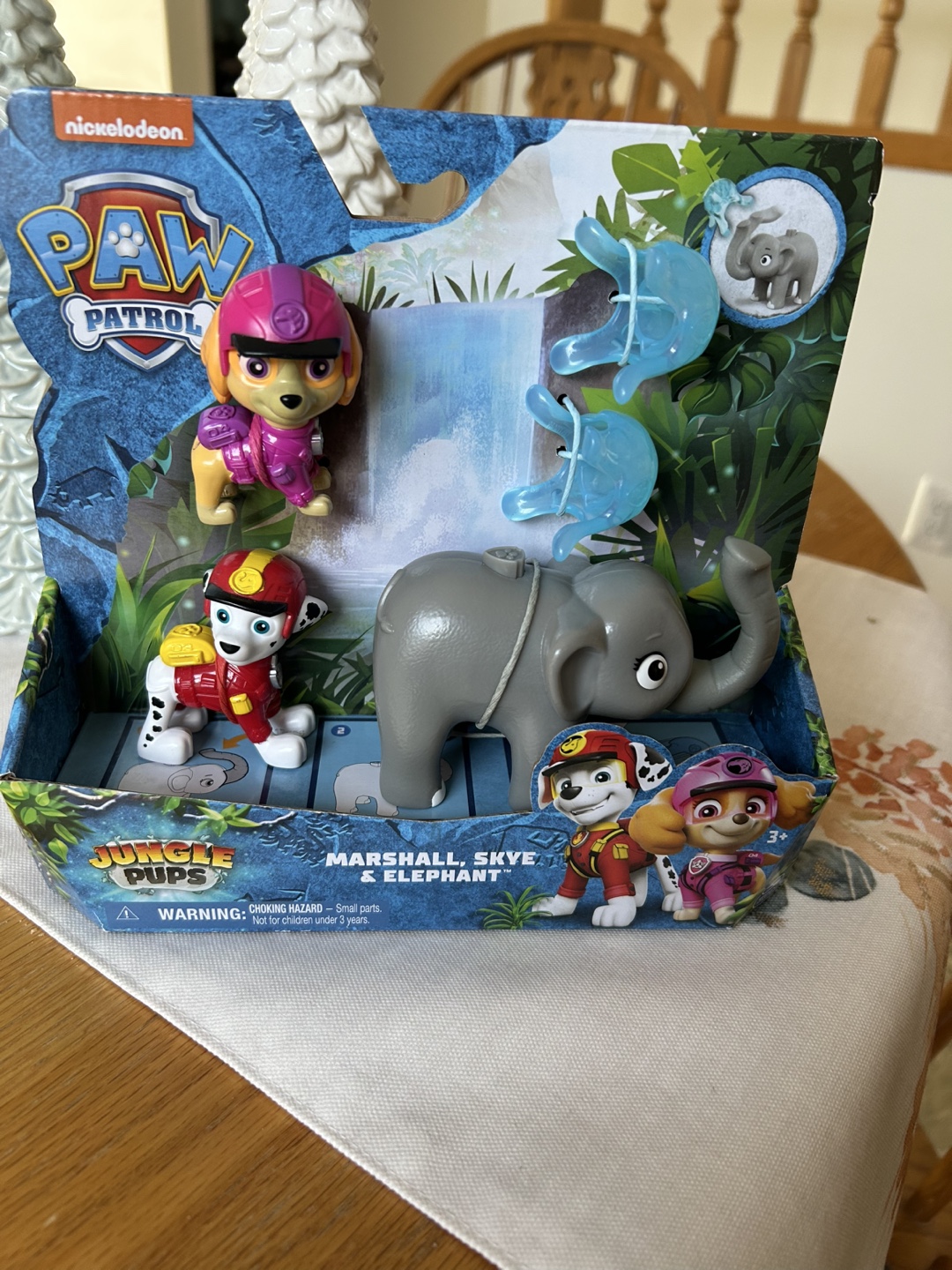 Paw Patrol Jungle Pups Marshall, Skye & Elephant Figure Set