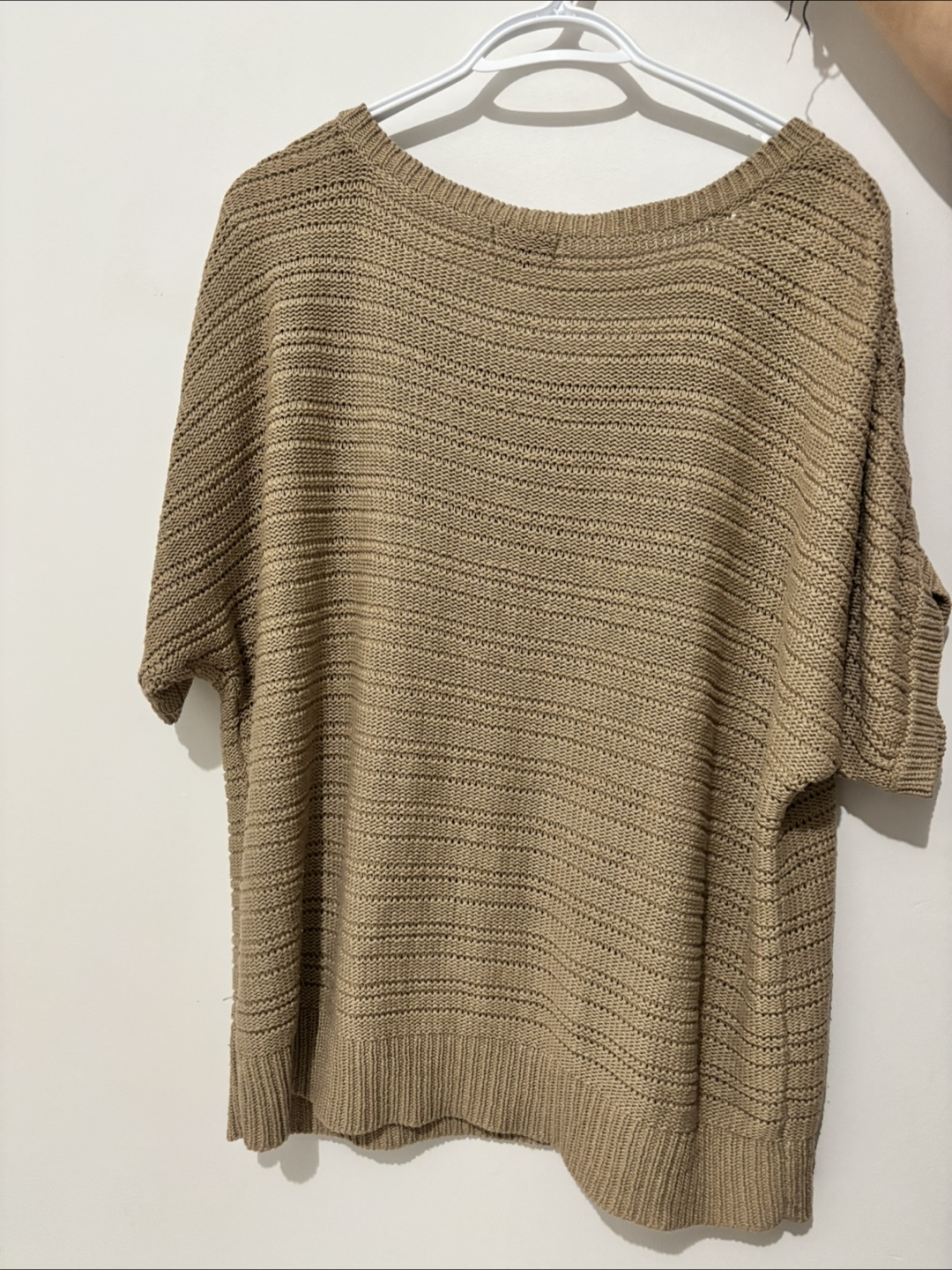 Women's clothing bundle, 3 different style tops - photo 5