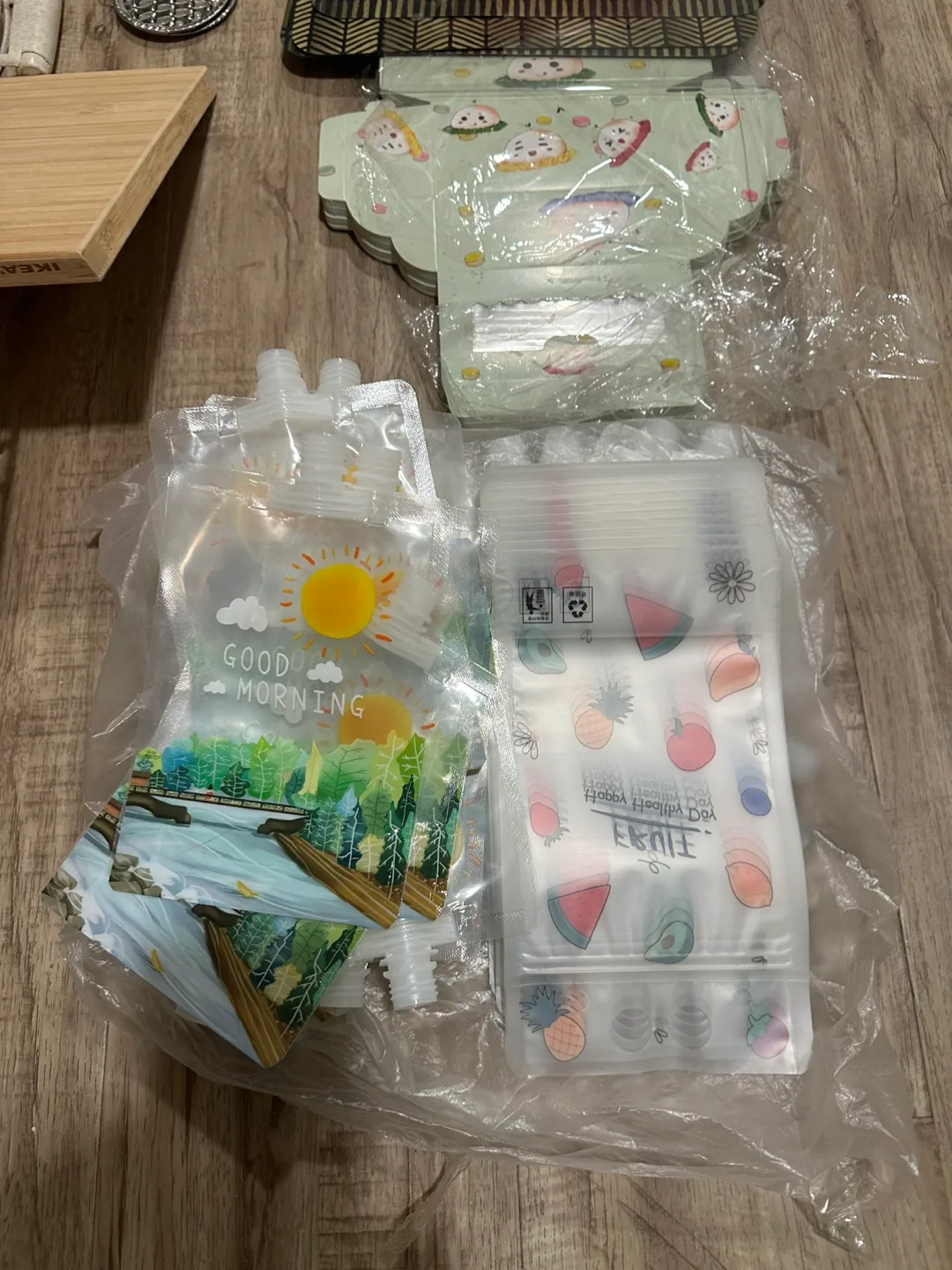 New Food Pouches - Lunch box, beverage bag thumbnail