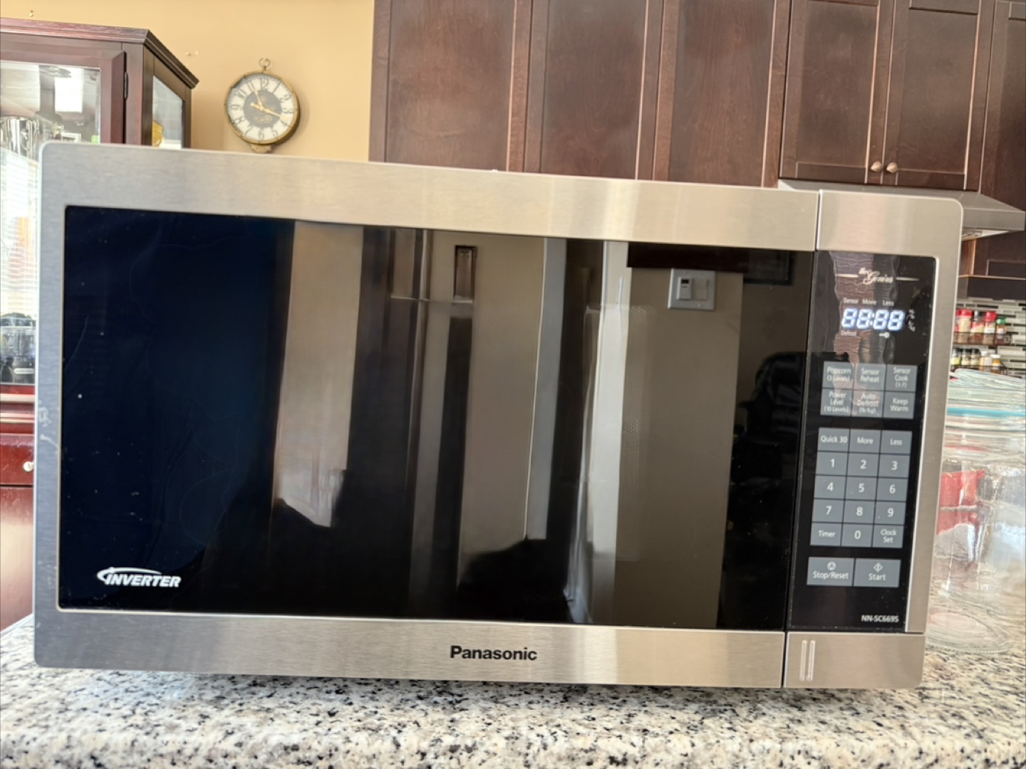 Panasonic Genius Inverter Microwave NN-SC669S