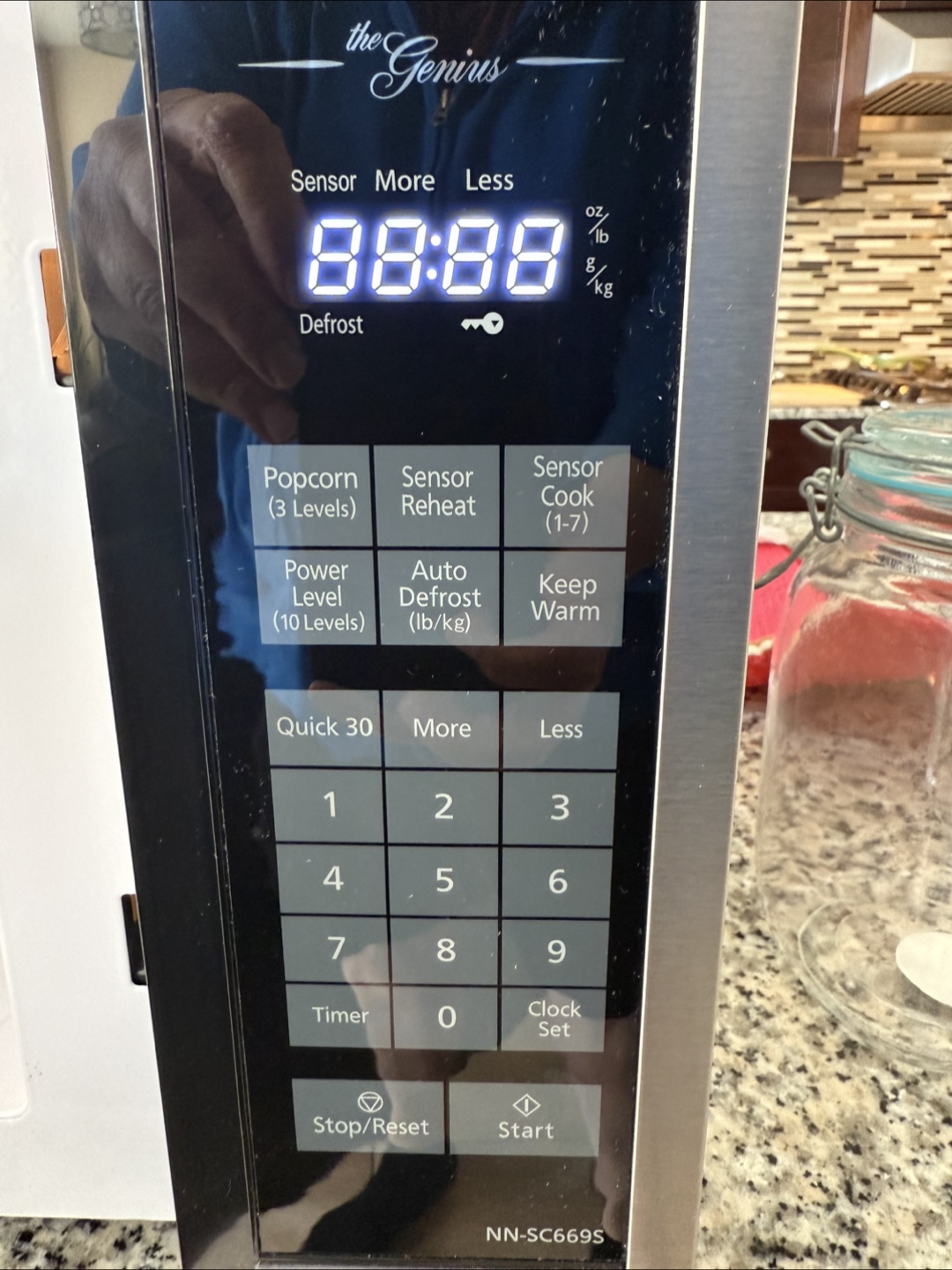 Panasonic Genius Inverter Microwave NN-SC669S - photo 3