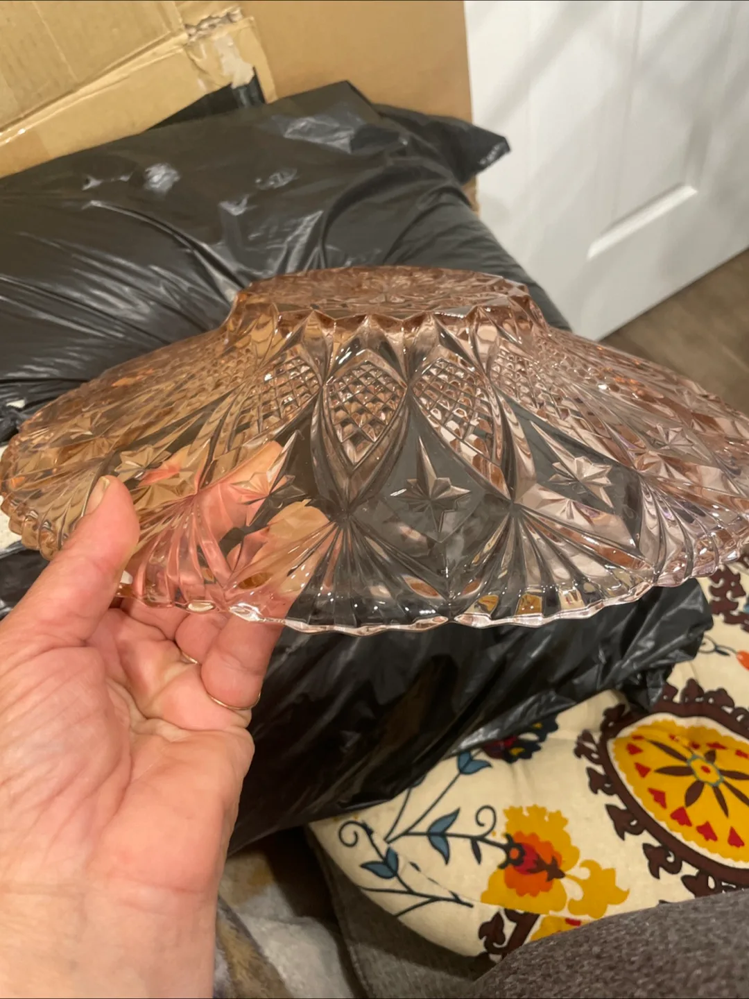 Two Vintage Glass Bowls - Amber and Pink image indicator(5)