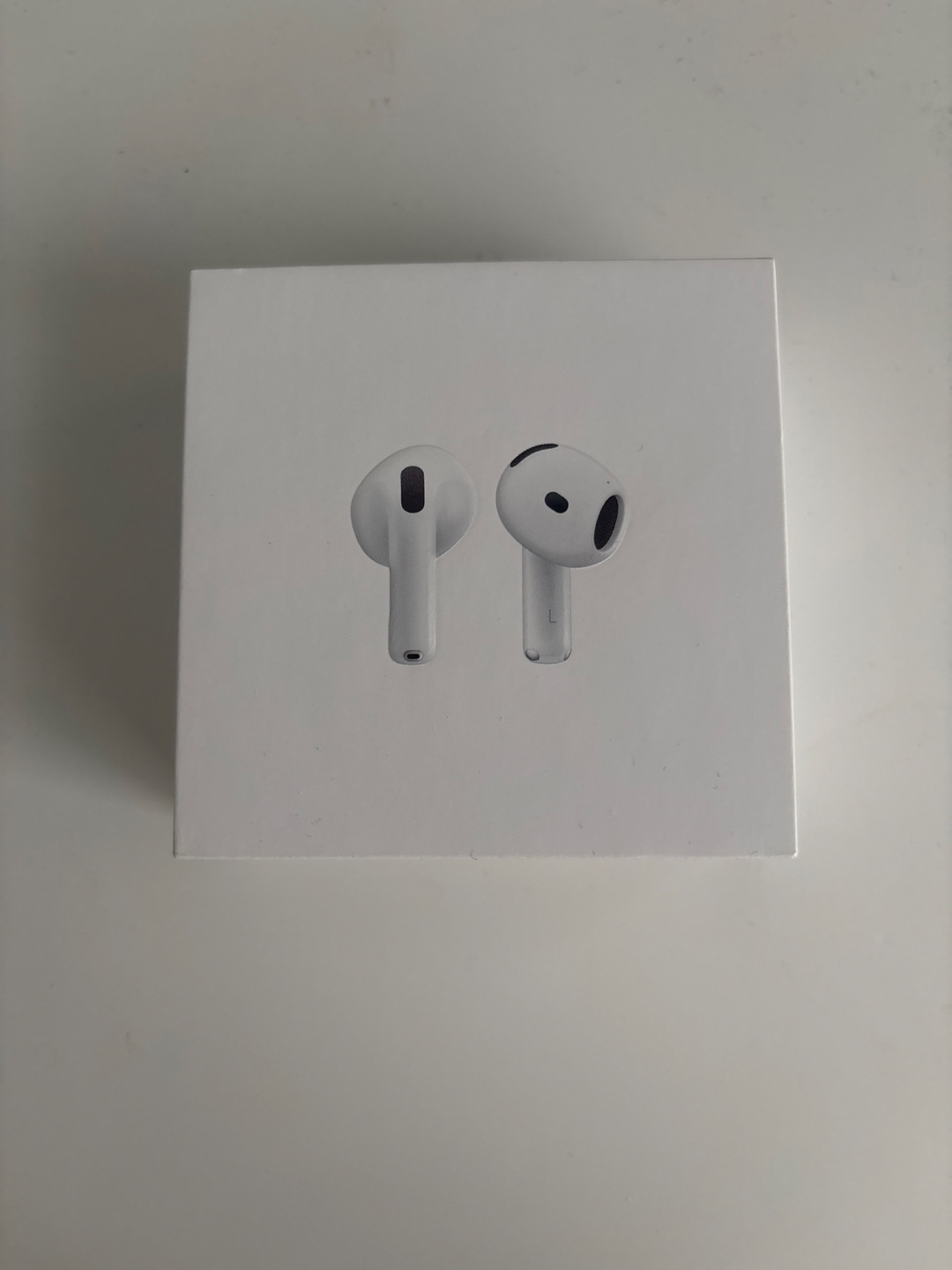 Apple AirPods 4