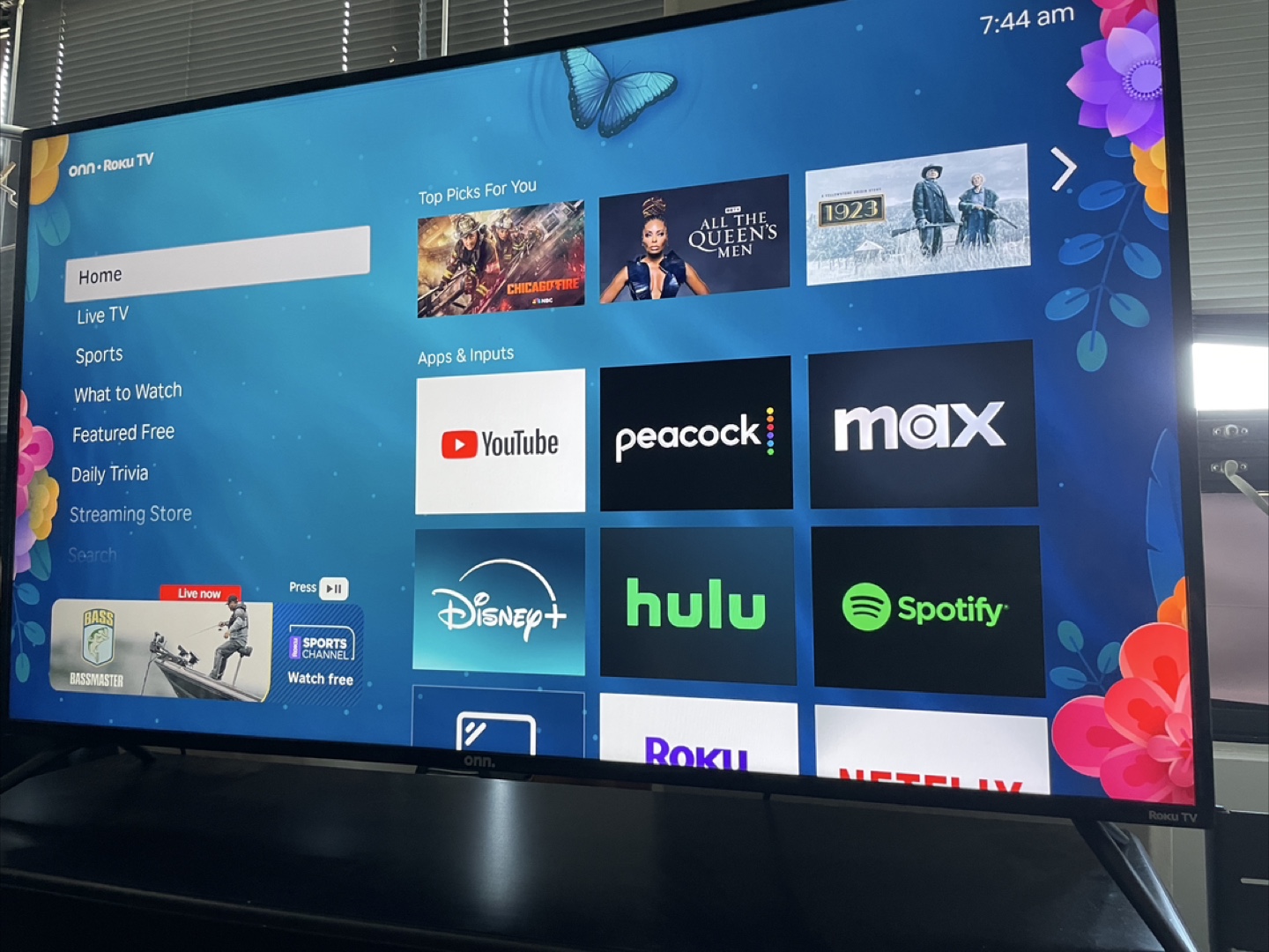 ONN 50 inch Roku 4K Smart TV - photo 3