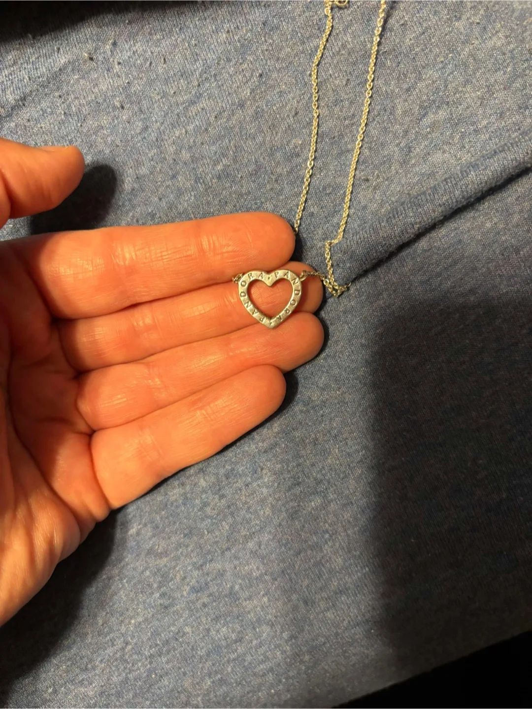 Sparkling Heart Necklace pandora image indicator(2)