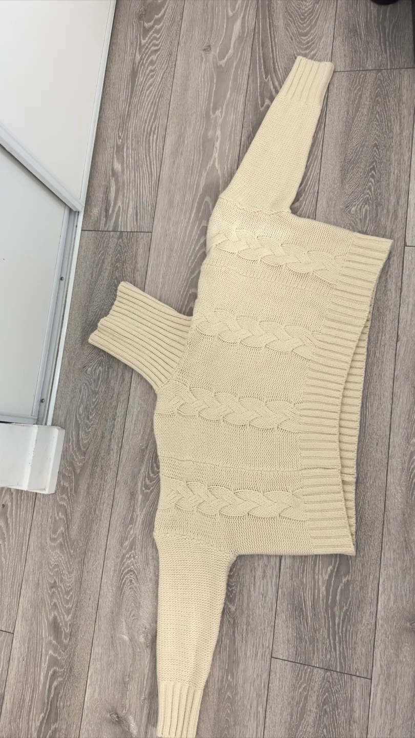 Cream-coloured Cable Knit Turtleneck Sweater - Size M/L thumbnail