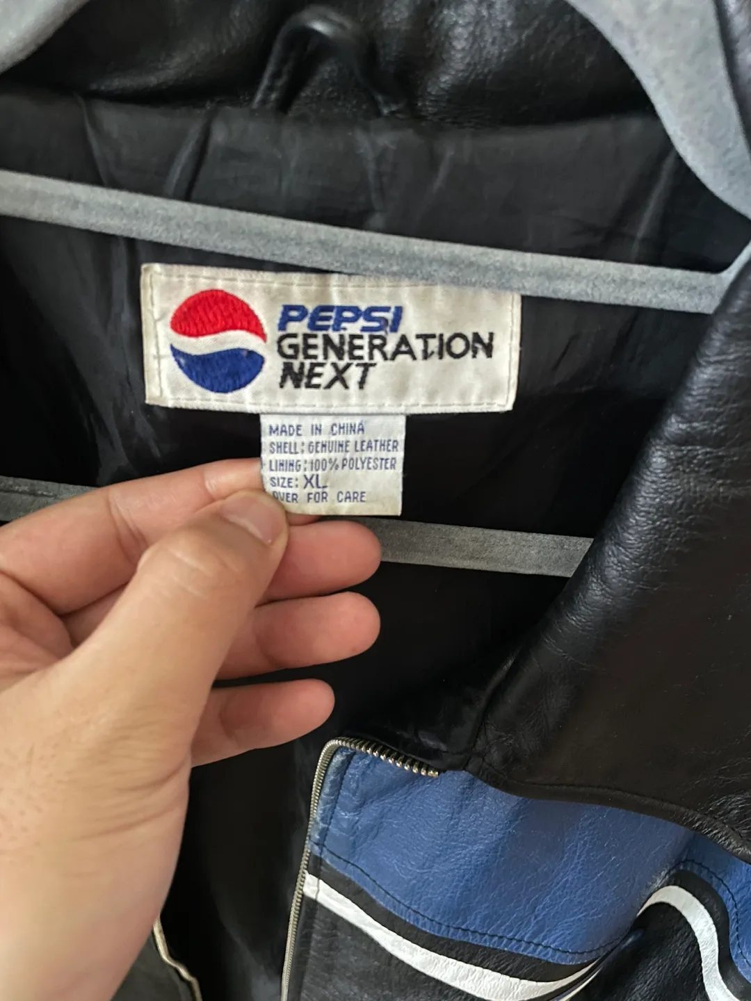 Vintage Pepsi Leather Jacket - Size XL image indicator(4)