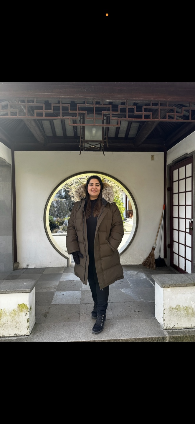 Aritzia Tna The Powder Parka - Size 2XL