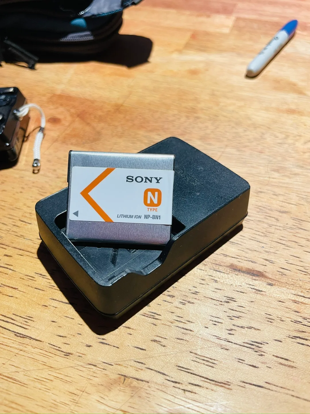 Sony Cyber-shot DSC-W830 14.1MP Digital Camera image indicator(3)