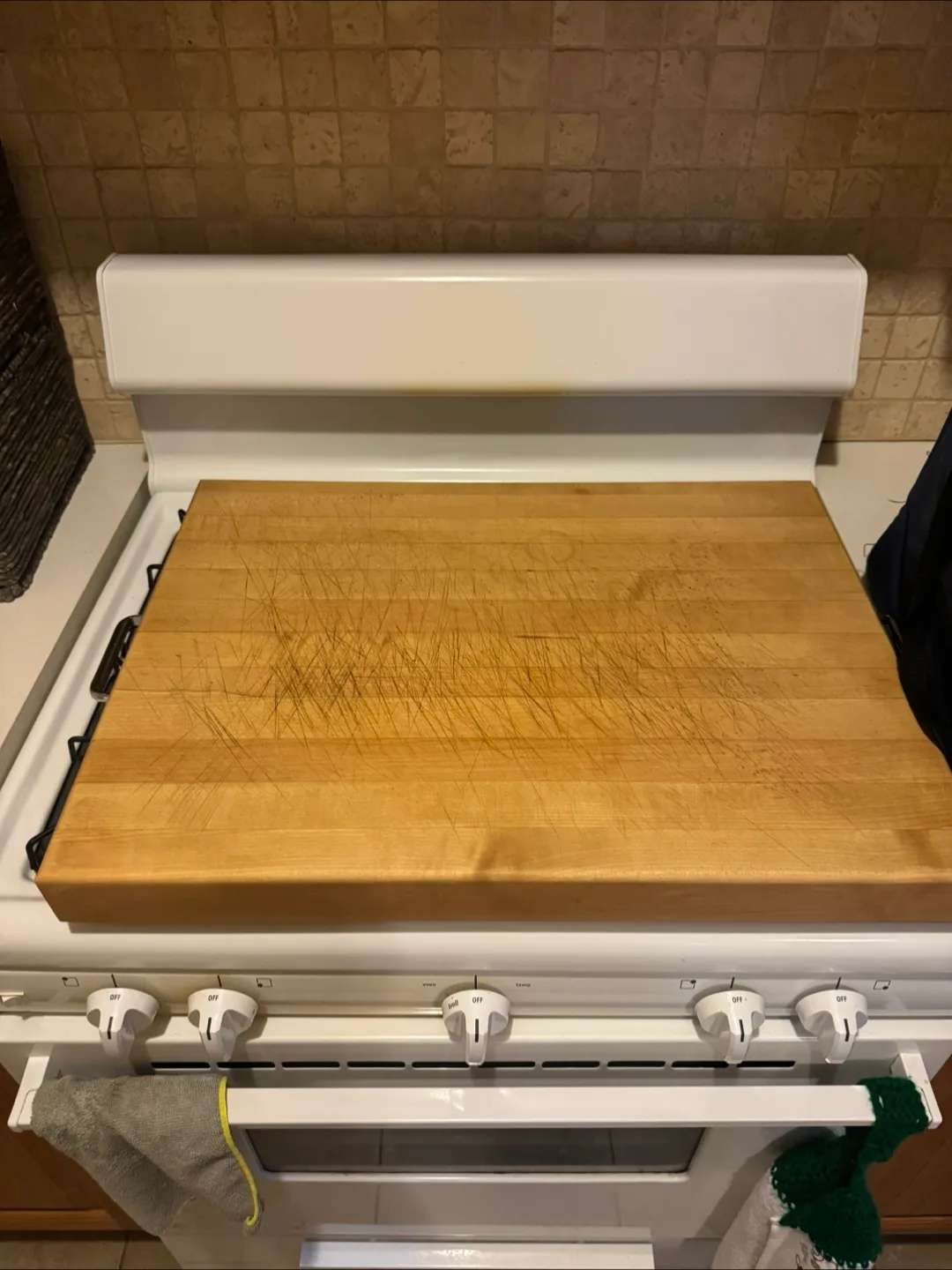 Large Wooden Cutting Board with Handle image indicator(2)