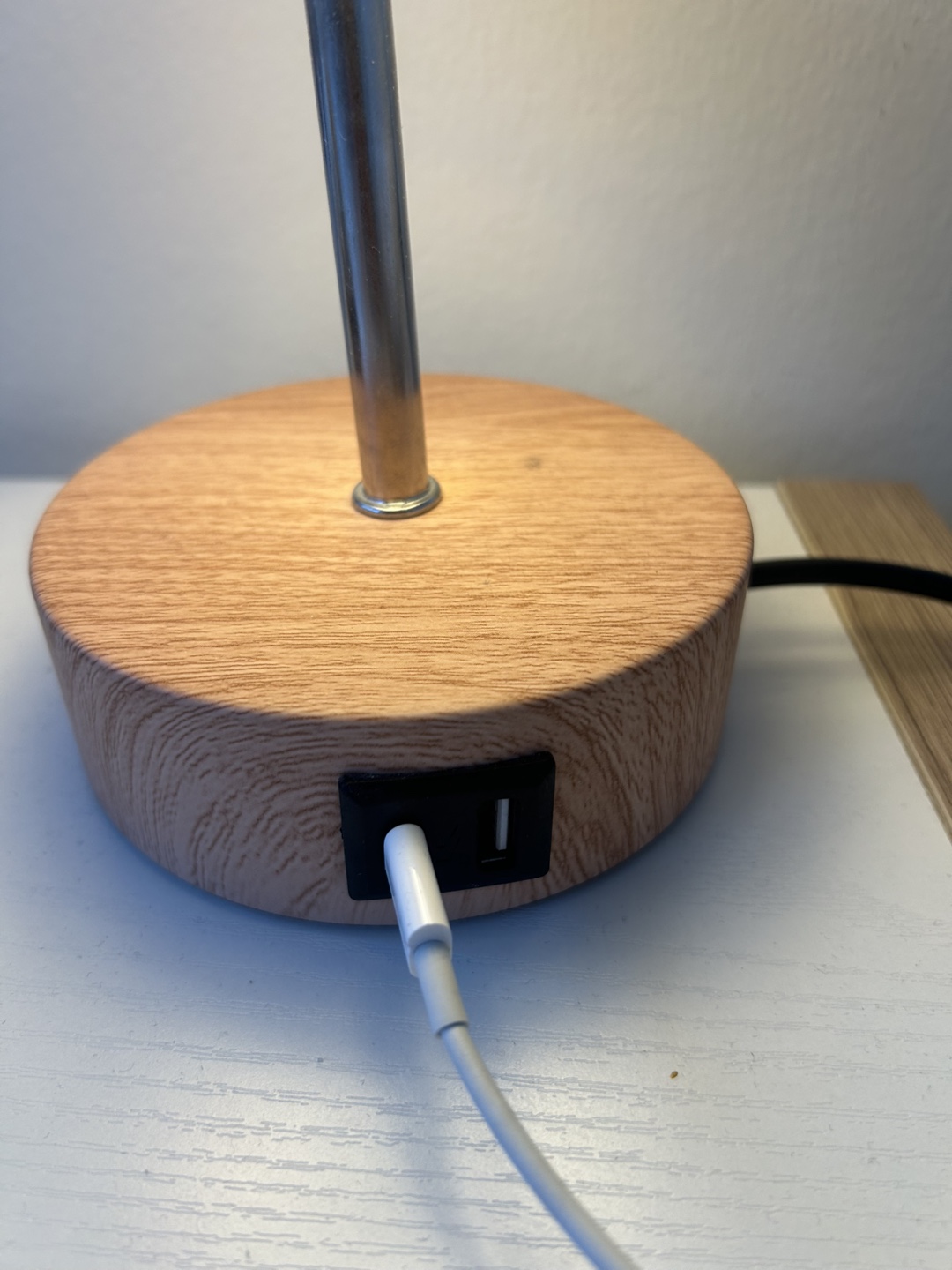 Touch Wooden Desk Lamp with USB Charging Port - photo 3