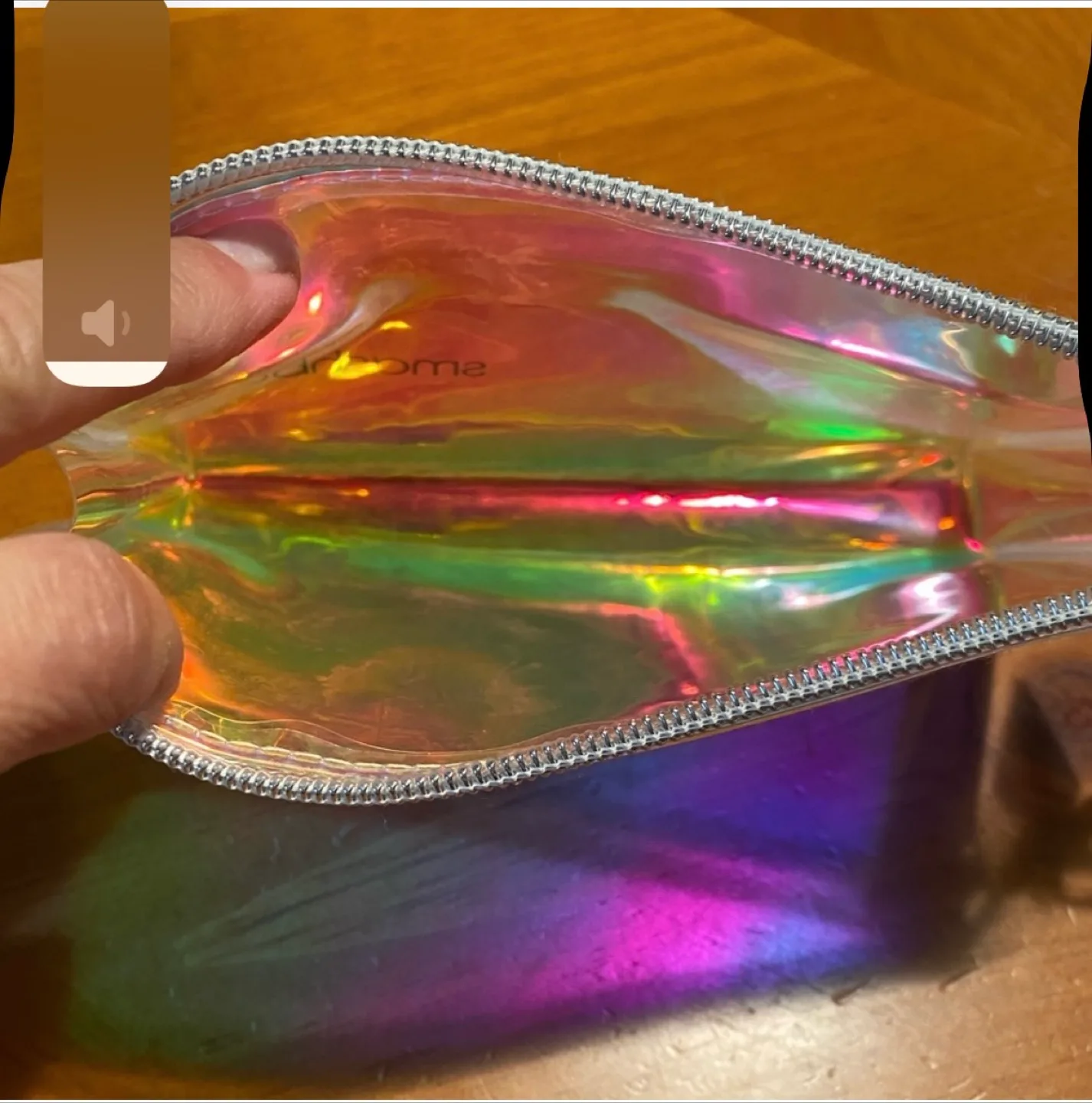 Smashbox iridescent cosmetic bag 💚 image indicator(6)