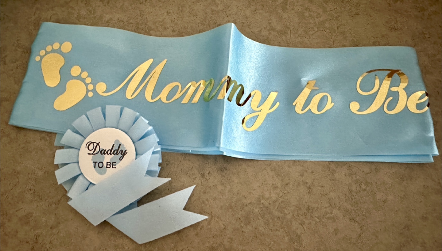 Mommy & Daddy to Be Sash & Pin Set - Baby Shower