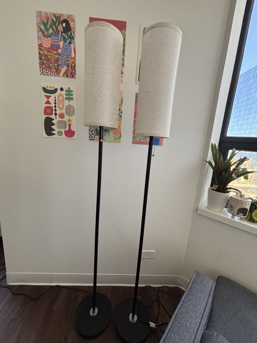 Pair of Modern Floor Lamps - photo 4