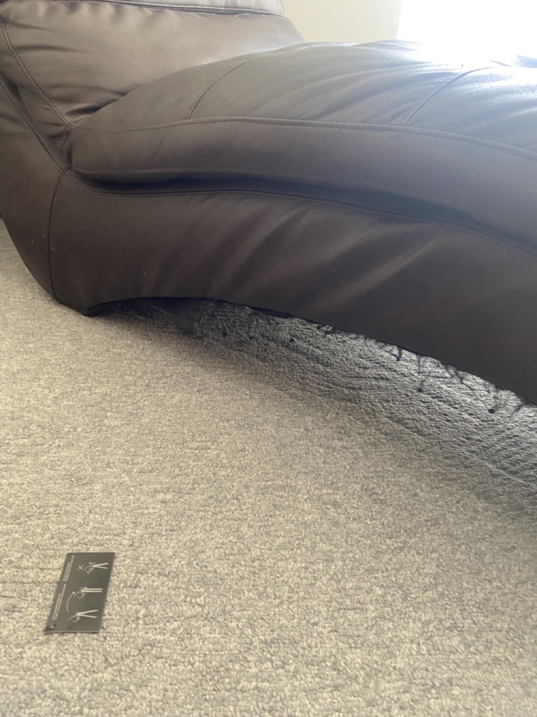 Brown Leather Chaise Lounge - photo 2