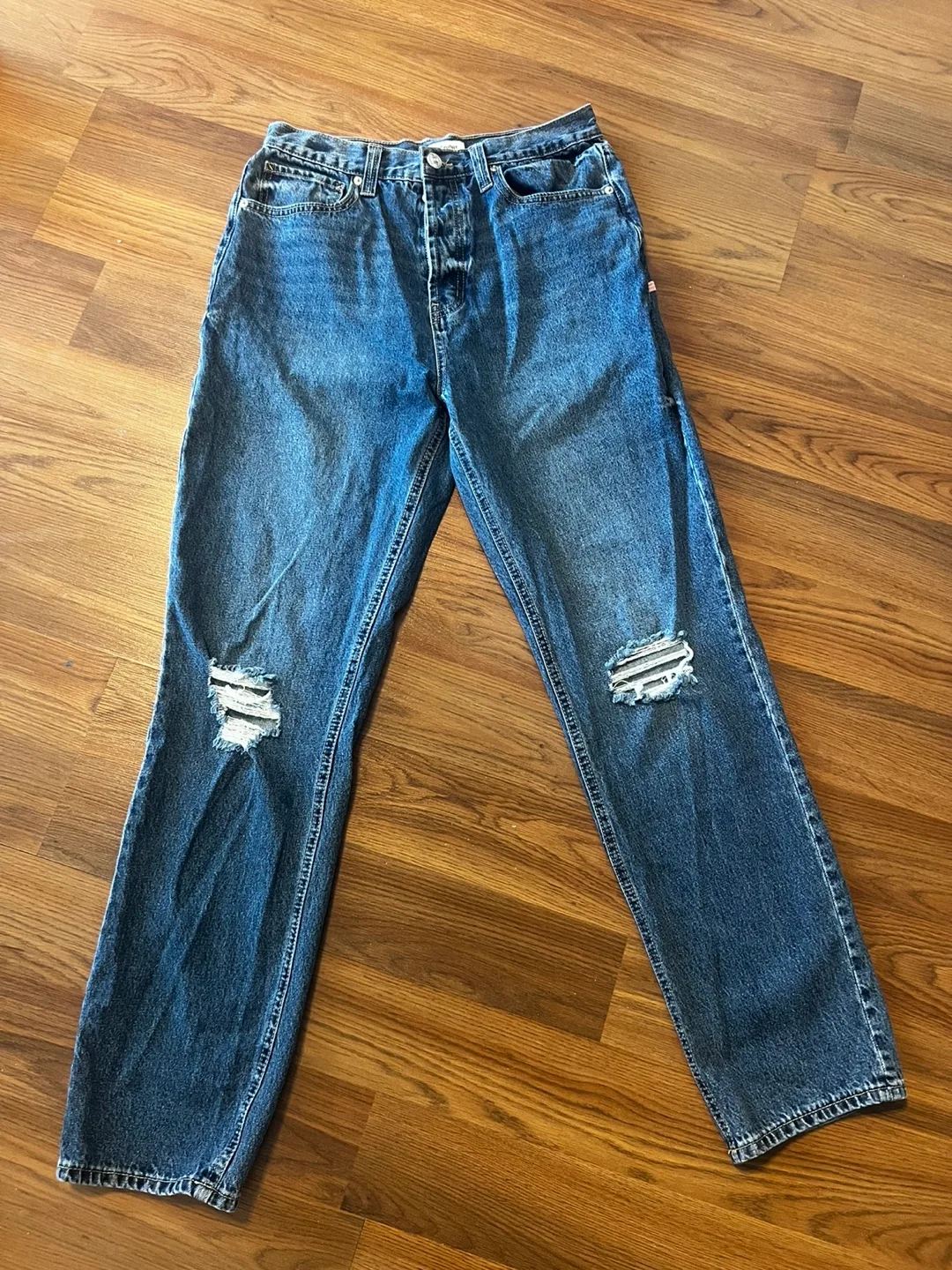 Juicy Couture Size 27 Distressed Jeans image indicator(2)
