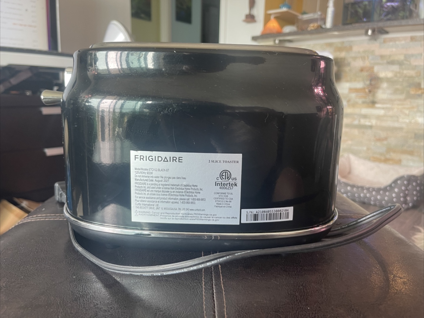 Frigidaire 2-Slice Toaster - Black - photo 3